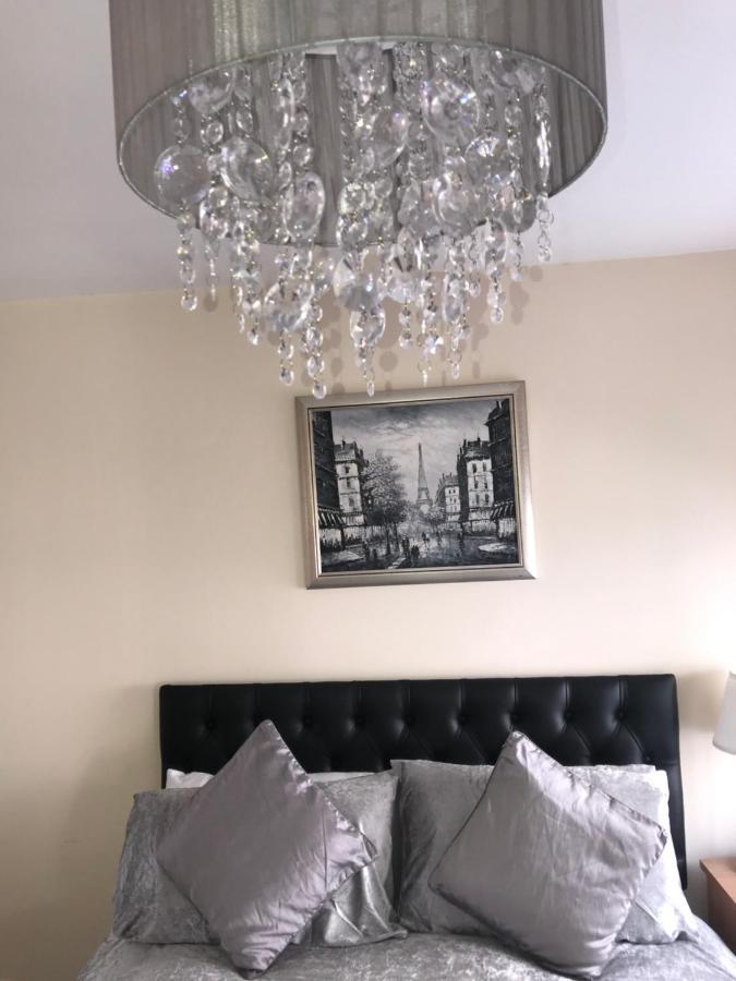 Trinity Apartments Four 1-Bedroom Apts Waterford City Centre מראה חיצוני תמונה