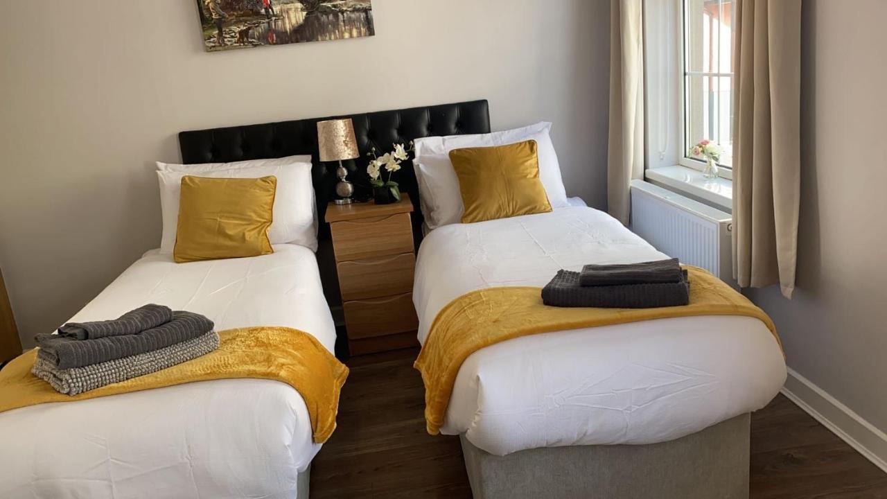 Trinity Apartments Four 1-Bedroom Apts Waterford City Centre מראה חיצוני תמונה