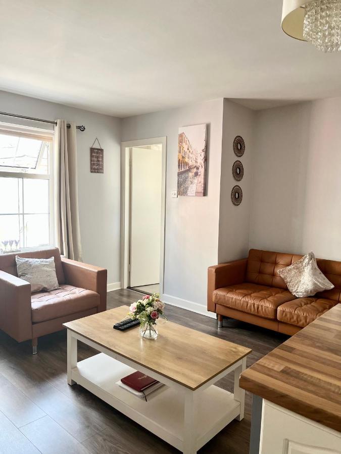 Trinity Apartments Four 1-Bedroom Apts Waterford City Centre מראה חיצוני תמונה