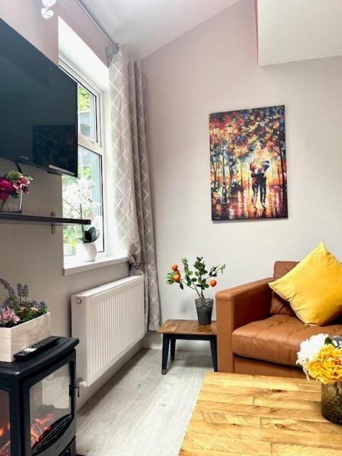 Trinity Apartments Four 1-Bedroom Apts Waterford City Centre מראה חיצוני תמונה