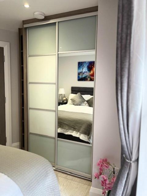 Trinity Apartments Four 1-Bedroom Apts Waterford City Centre מראה חיצוני תמונה